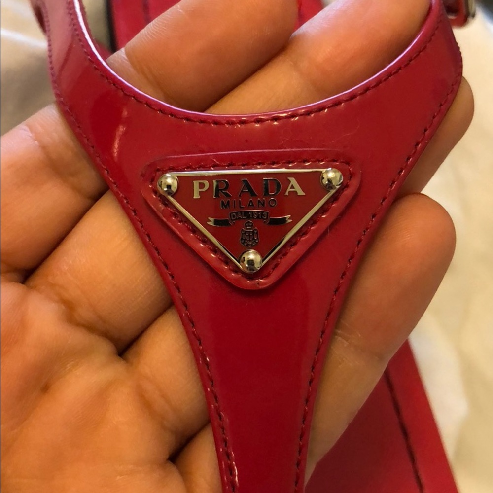 Hot pink Prada flat thong sandals - Picture 6 of 6